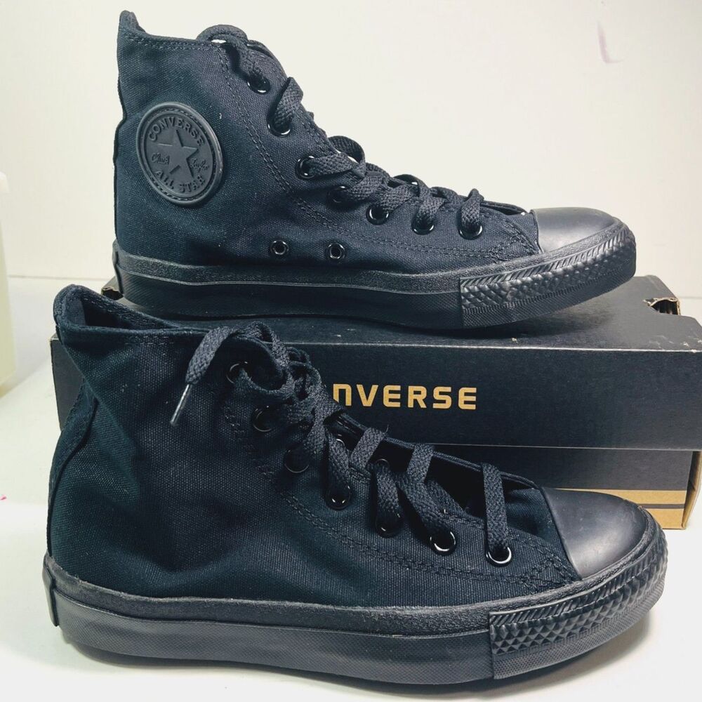 Converse Chuck Taylor All Star Black High Tops Women's 7.5, Men's 5.5 NEW